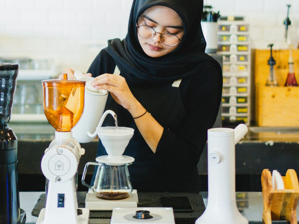Cafea filtru neagră — în forma sa cea mai simplă, una dintre cele mai nutritive băuturi din dietă